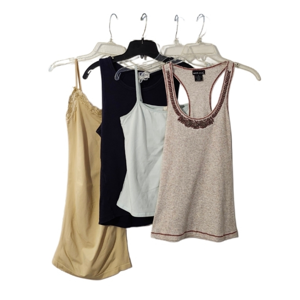 4 Tank Tops  Med.  Wet Seal, Charlie Paige, J. Jill, Arizona Jean Co  Beige Blue